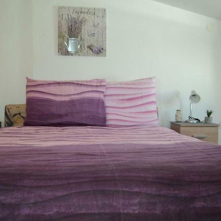 Studio Apartments Ana Ρόβινι Εξωτερικό φωτογραφία