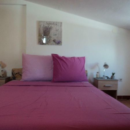 Studio Apartments Ana Ρόβινι Εξωτερικό φωτογραφία