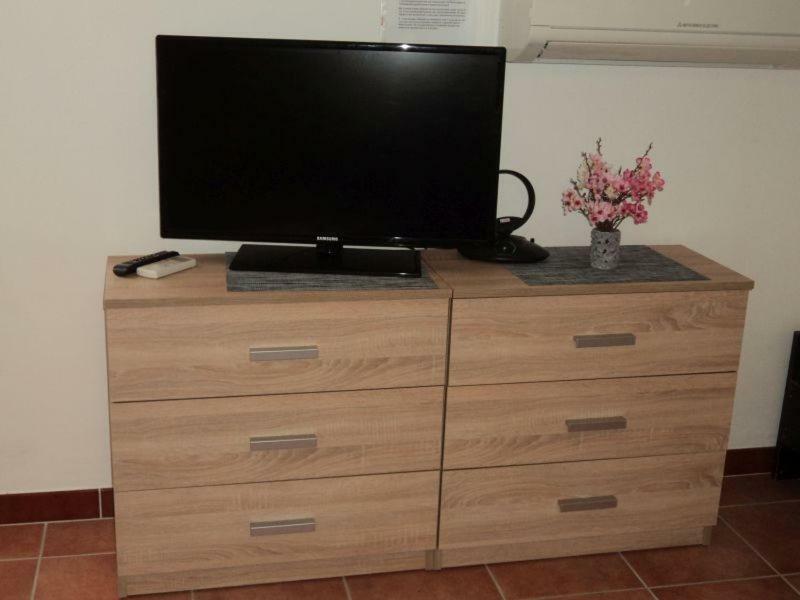 Studio Apartments Ana Ρόβινι Εξωτερικό φωτογραφία